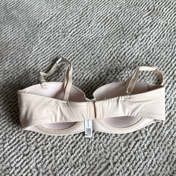 Victoria’s Secret Pink - Lightly Lined strapless bra - Picture 2 of 3
